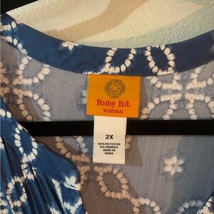 Ruby Rd. Navy and White Floral Top